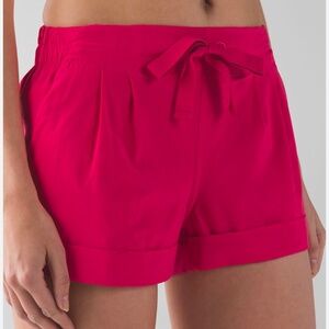 Lululemon Spring Break Away Shorts Size 8